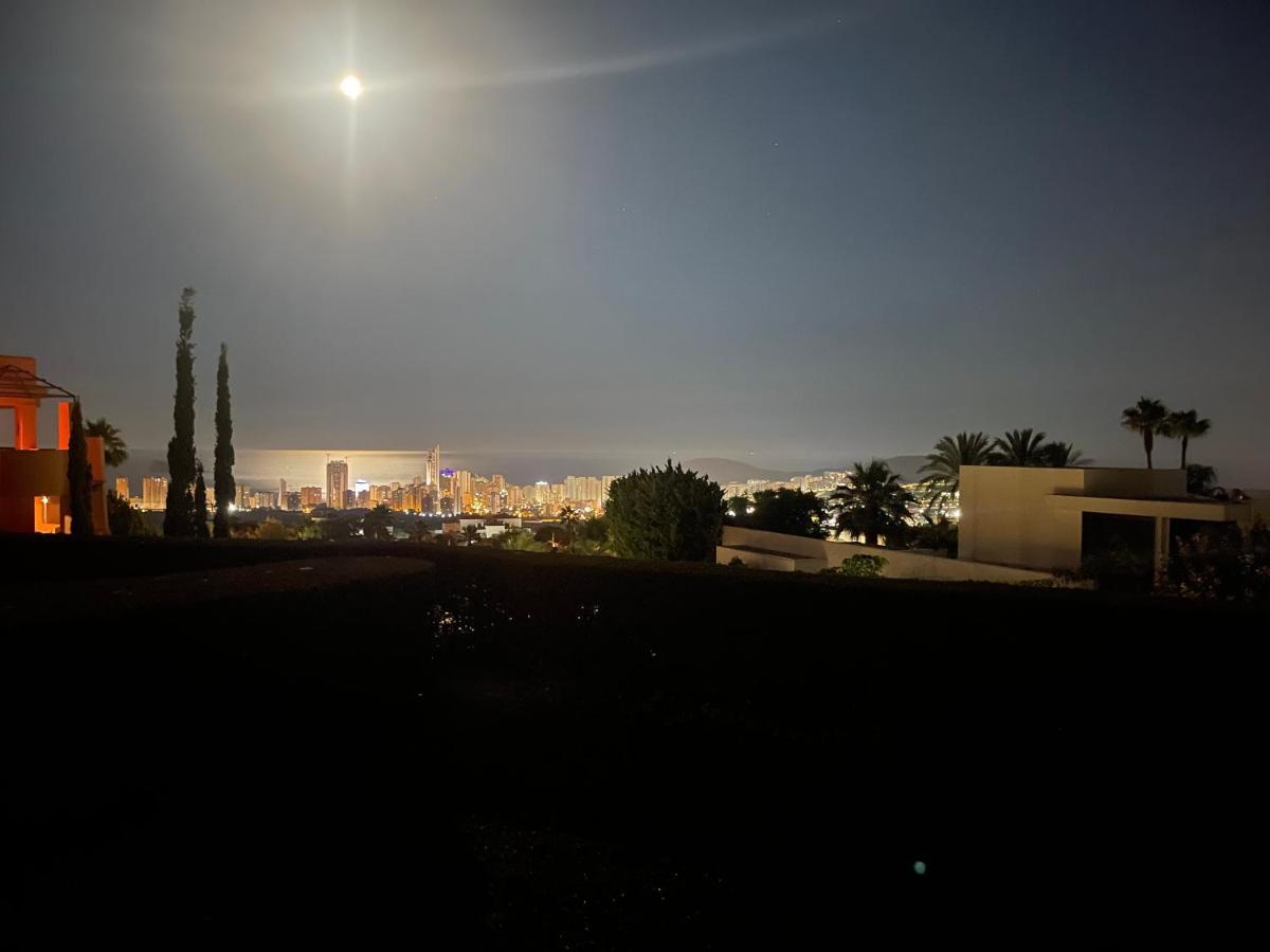 Luxyry Apartament Benidorm فينيسترات المظهر الخارجي الصورة