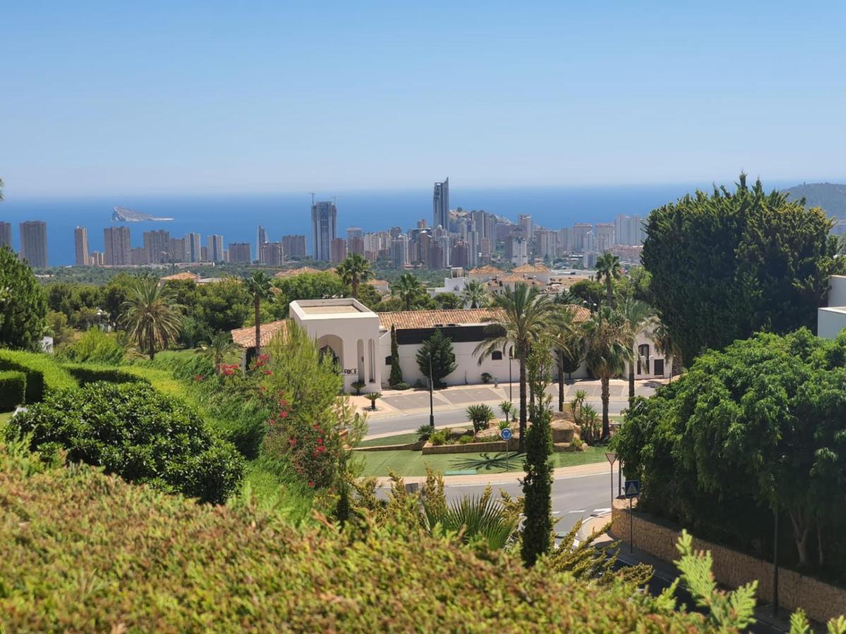 Luxyry Apartament Benidorm فينيسترات المظهر الخارجي الصورة